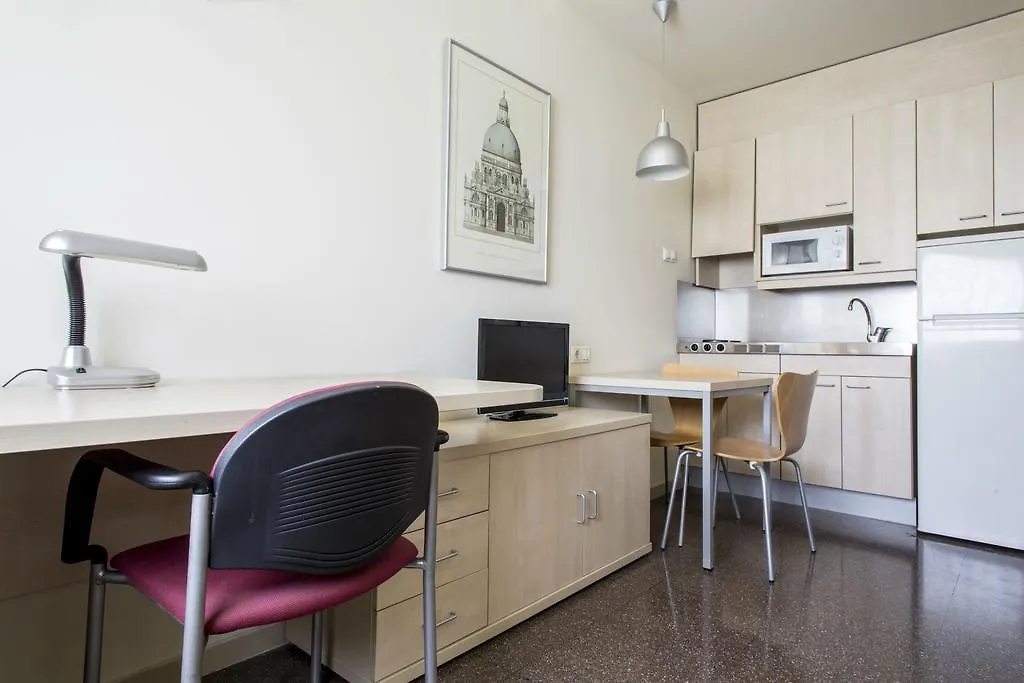 Apartment Residencia Universitaria Resa Los Abedules Pamplona Spanien